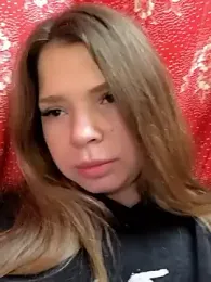 Zuli_Kiska webcam model stream image