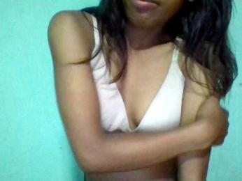 Eva-011 webcam model stream image