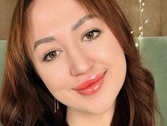 MiaElles webcam model stream image