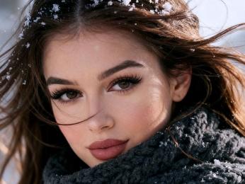 Bella webcam model stream image