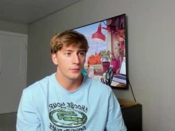 krishort webcam model stream image