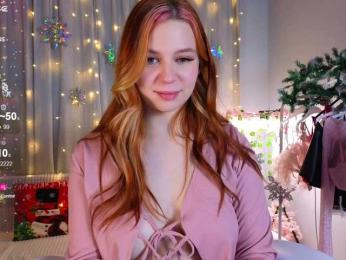 KiraBriis webcam bongacams model stream image