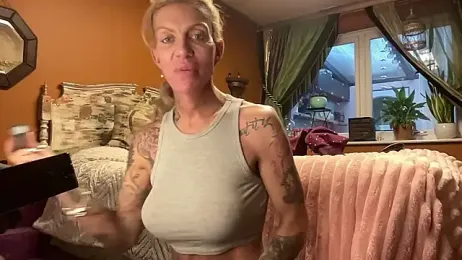 xl_uk_top_trans webcam stripchat model stream image