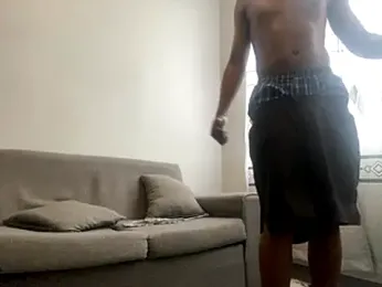 liluxxx32 webcam model stream image