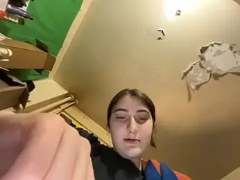 Snowbunnycake_131 webcam model stream image