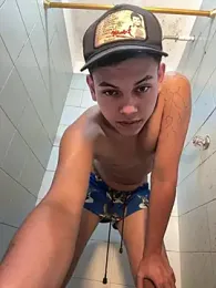 Latin_boys79 webcam model stream image