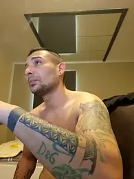 Zoltanioan26 webcam model stream image