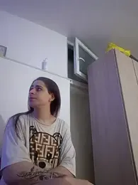 perla97 webcam model stream image