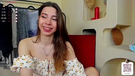 Lucutes webcam model stream image