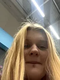 ann_ewu webcam model stream image