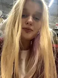 ann_ewu webcam model stream image