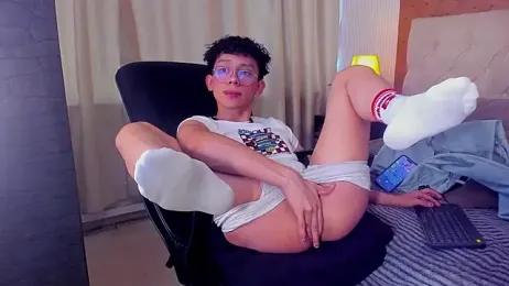 liam_twiink webcam stripchat model stream image