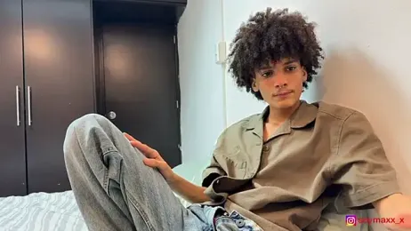 Max_Rain webcam model stream image