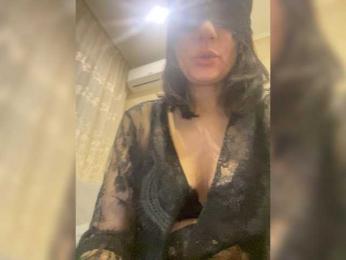 Milla-v-v webcam model stream image