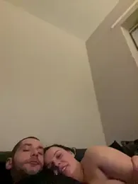 Kinkycouple142 webcam model stream image