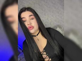 suchka-black- webcam bongacams model stream image