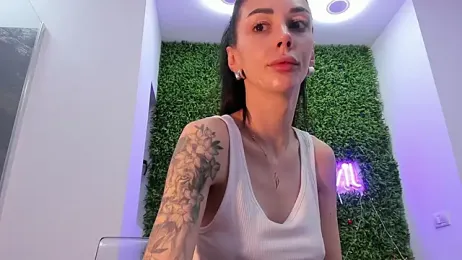 realhotfallingdevil webcam stripchat model stream image