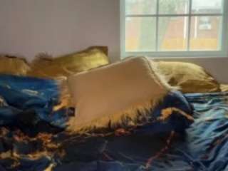 laylared webcam model stream image