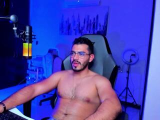 Bruno Oconer webcam model stream image