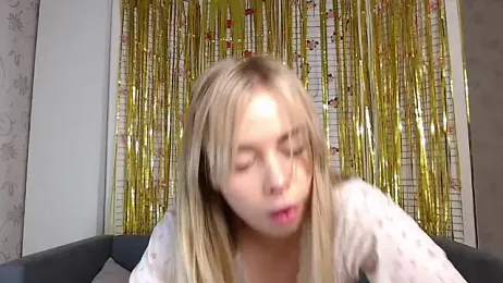 sofiaa_here webcam stripchat model stream image