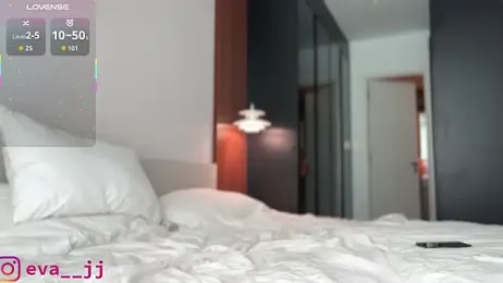 Eva_JJ webcam model stream image