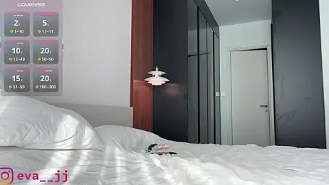 Eva_JJ webcam model stream image