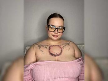 Divine-1 webcam model stream image