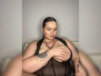 Divine-1 webcam model stream image