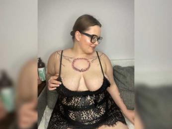 Divine-1 webcam model stream image