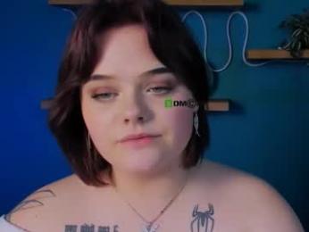 drew_soft_ webcam model stream image