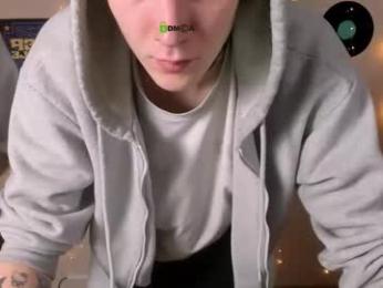 drew_soft_ webcam model stream image