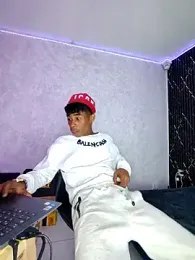 Yoim_Williams webcam model stream image