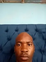 vuyo321 webcam stripchat model stream image