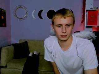 nari-strong webcam model stream image