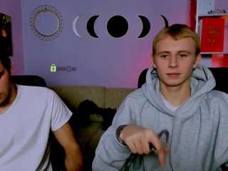 nari-strong webcam model stream image