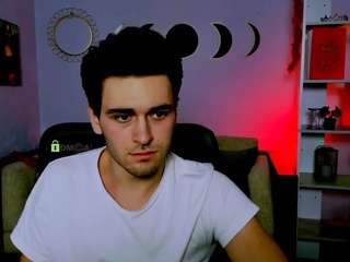 nari-strong webcam model stream image