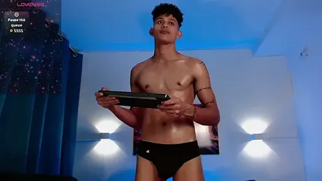 KamiSuarez webcam model stream image