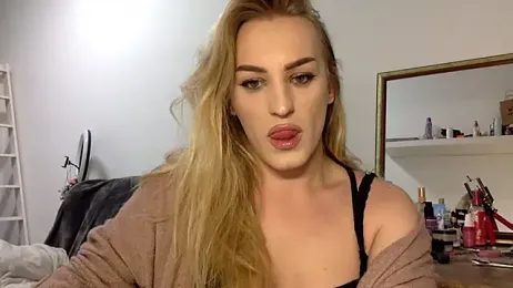 Mileriya webcam stripchat model stream image