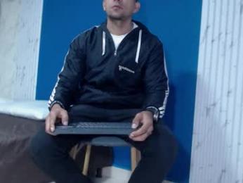 morganandmegan webcam model stream image