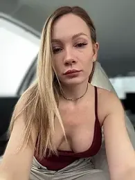 LavenderHot webcam model stream image