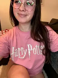 liloush__ webcam model stream image