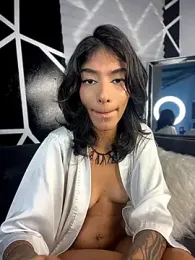 TweetiePieXXX webcam stripchat model stream image