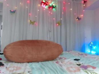 grettajames webcam model stream image