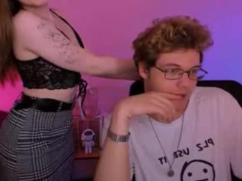 lucas_long_ webcam model stream image