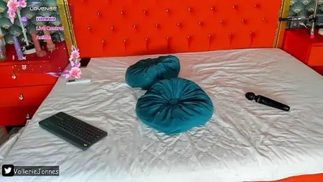 VallerieJones webcam model stream image