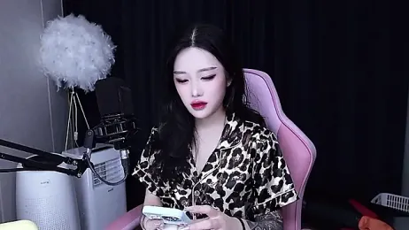 MISA_02 webcam model stream image