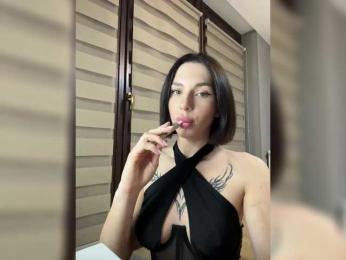 BabyDarii webcam model stream image