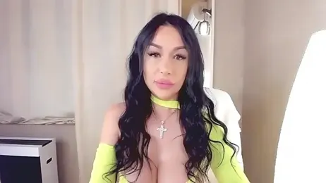 oh_julya webcam stripchat model stream image