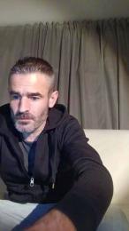 FredBottom webcam model stream image