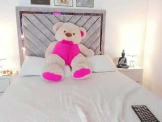 kendalljoy webcam model stream image